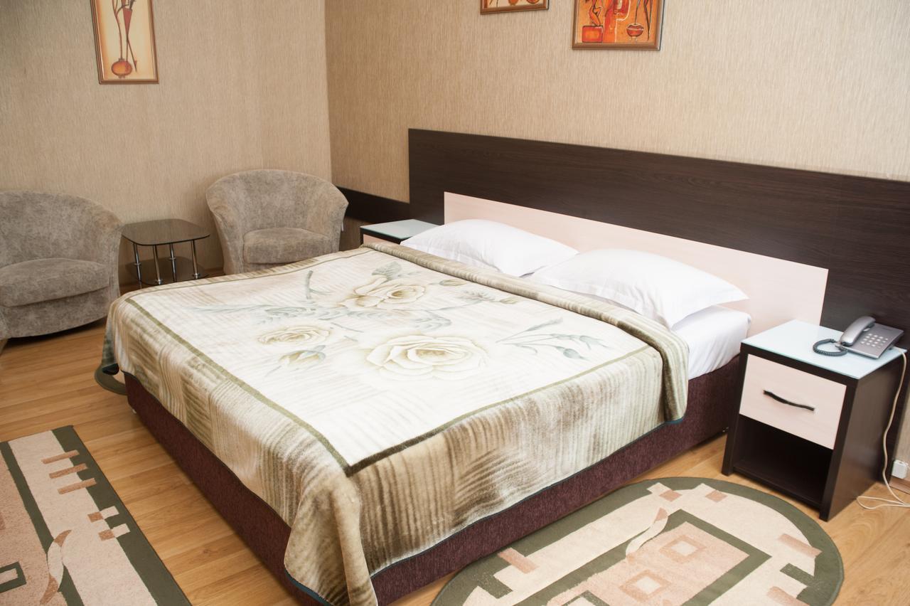 Bilyj Rojal Hotel Zaporizhia Eksteriør billede