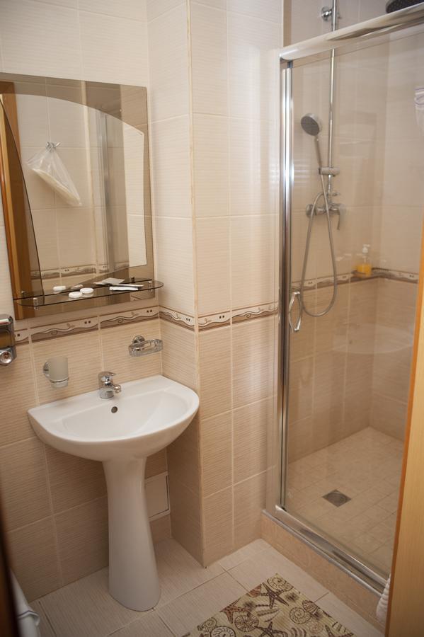 Bilyj Rojal Hotel Zaporizhia Eksteriør billede